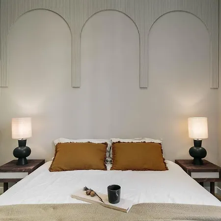 Pontone - 2 Bedrooms And Balcony In Eixample Dreta Apartament *