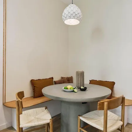 Pontone - 2 Bedrooms And Balcony In Eixample Dreta شقة *