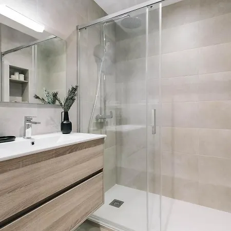 Appartement Pontone - 2 Bedrooms And Balcony In Eixample Dreta Barcelona